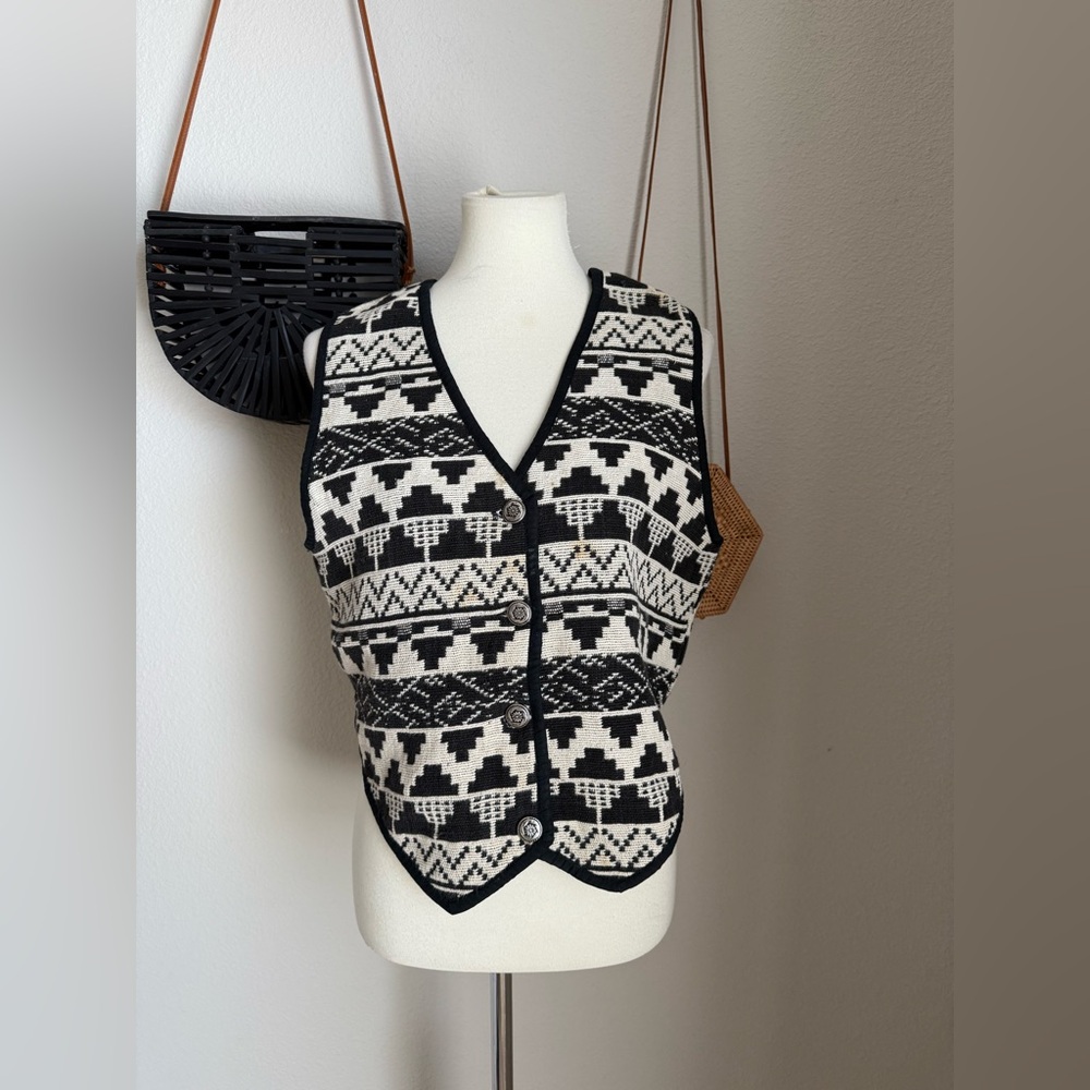 Vintage New Identity Tapestry House Knit Sweater Vest, Size Medium